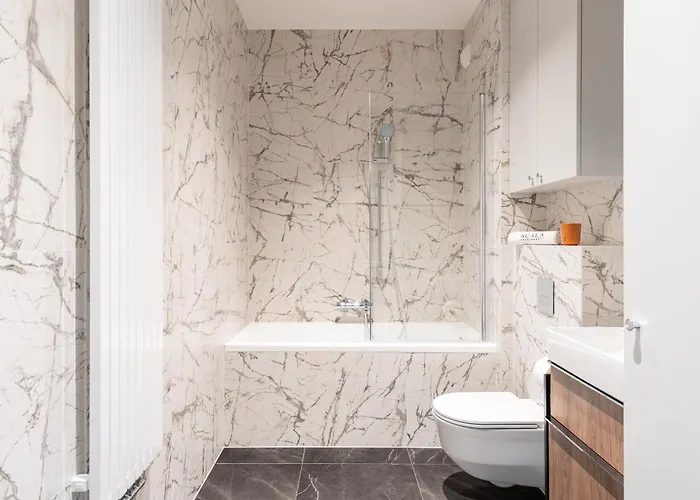 Scala Center With Parking By Lion Lägenhet