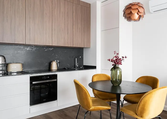 Scala Center With Parking By Lion *