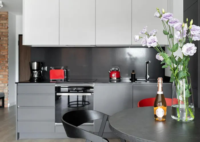 Scala Center With Parking By Lion *